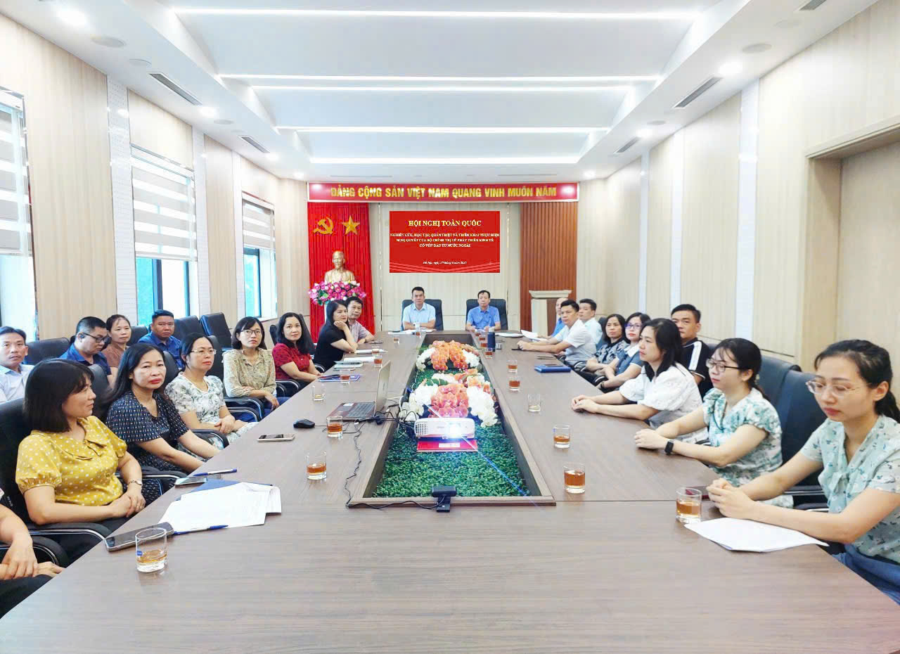 Đảng bộ Công ty HUDS tham dự Hội nghị toàn quốc nghiên cứu, học tập, quán triệt và triển khai thực hiện Nghị quyết số 10-NQ/TW của Bộ Chính trị về phát triển kinh tế có vốn đầu tư nước ngoài.